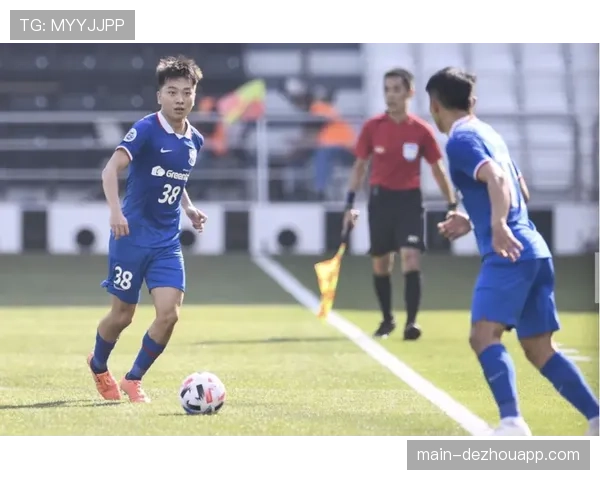 陈晋一任意球世界波救主 申花定位球成残阵下重要得分手段